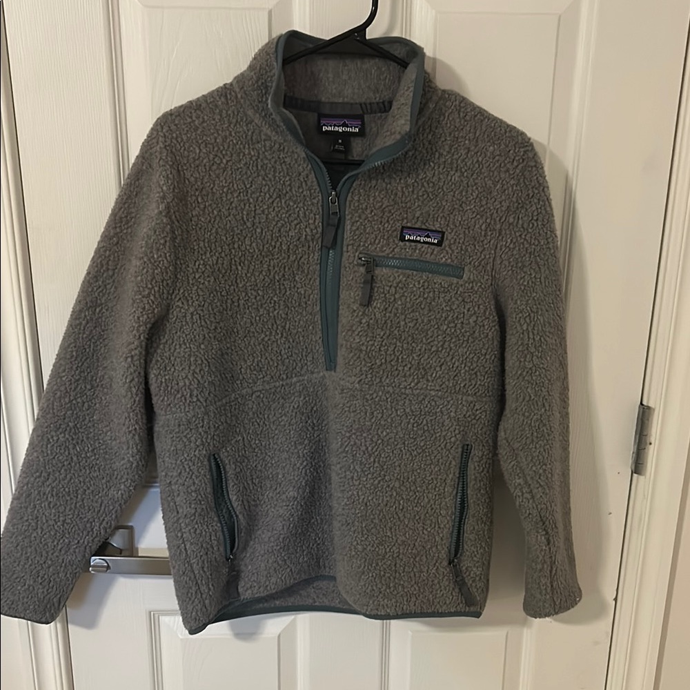 Patagonia Gray and Teal Fleece Jacket